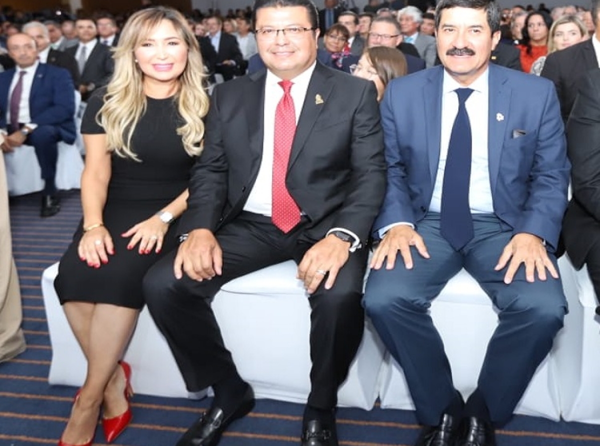 Rezan Para Que Pierda Morena